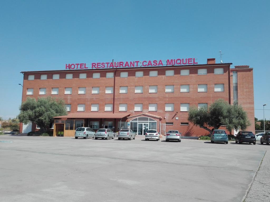 Hotel Restaurant Casa Miquel Alcarraz Exterior photo